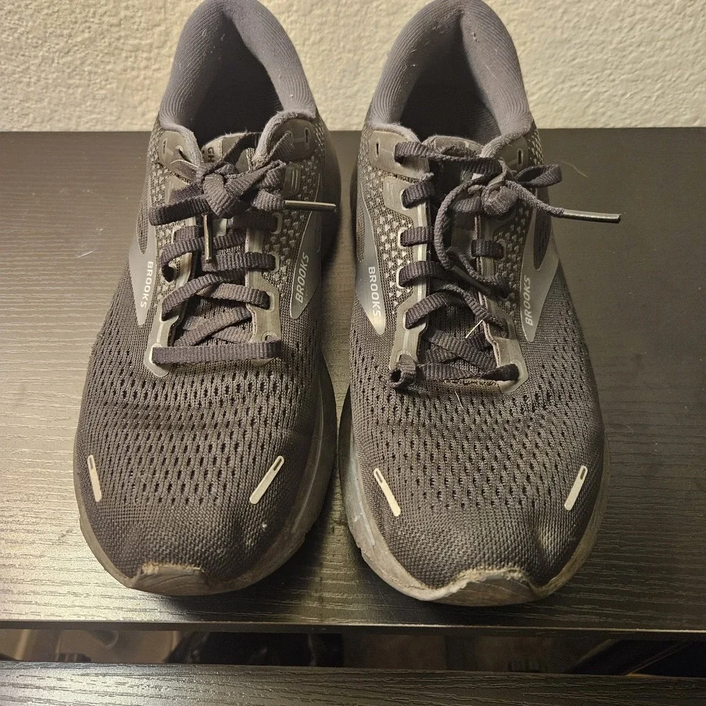 Brooks Ghost 14 Womens Size‎ 9.5 Wide Black Gray Athletic Running Shoes Sneakers
